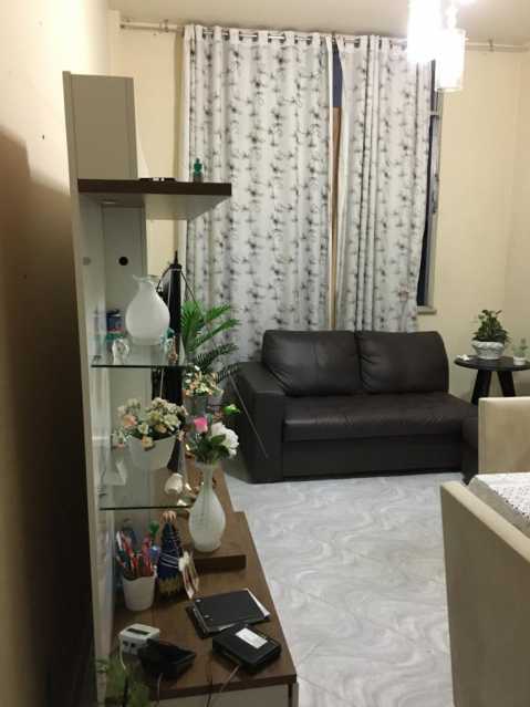 Apartamento à venda com 2 quartos, 60m² - Foto 2