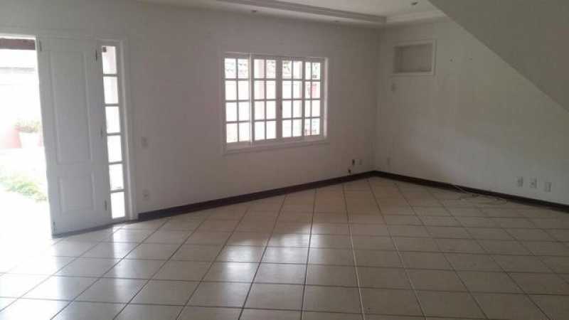 Casa de Condomínio à venda com 4 quartos, 250m² - Foto 10