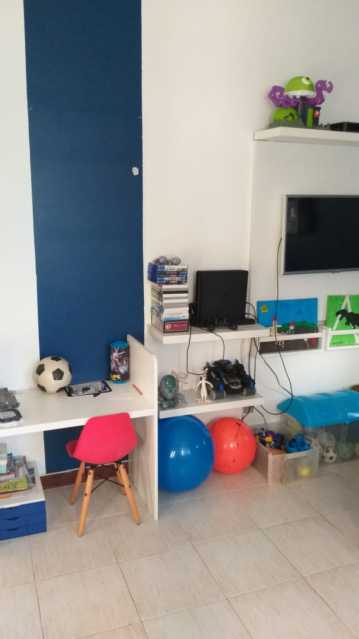 Apartamento à venda com 2 quartos, 81m² - Foto 10