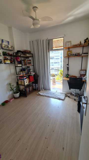 Apartamento à venda com 2 quartos, 82m² - Foto 9