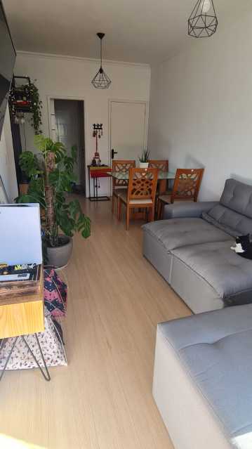 Apartamento à venda com 2 quartos, 82m² - Foto 2