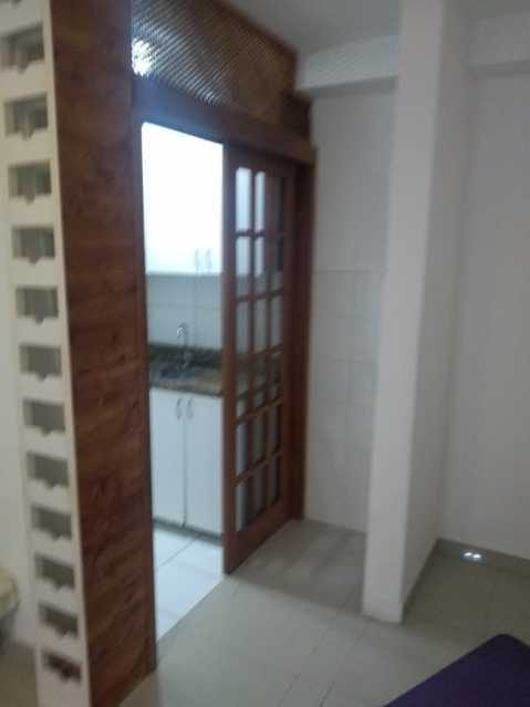 Apartamento à venda com 3 quartos, 60m² - Foto 2