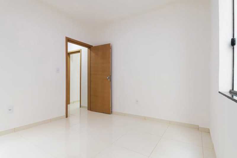 Apartamento à venda com 2 quartos, 75m² - Foto 3