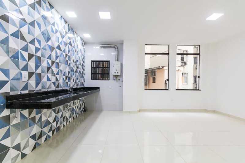 Apartamento à venda com 2 quartos, 75m² - Foto 17