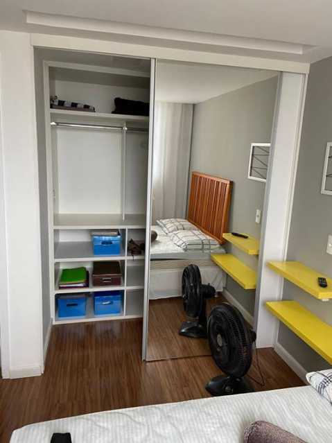 Apartamento à venda com 3 quartos, 67m² - Foto 4