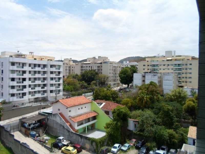 Apartamento à venda com 2 quartos, 68m² - Foto 2