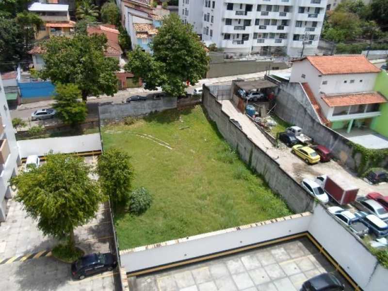 Apartamento à venda com 2 quartos, 68m² - Foto 4