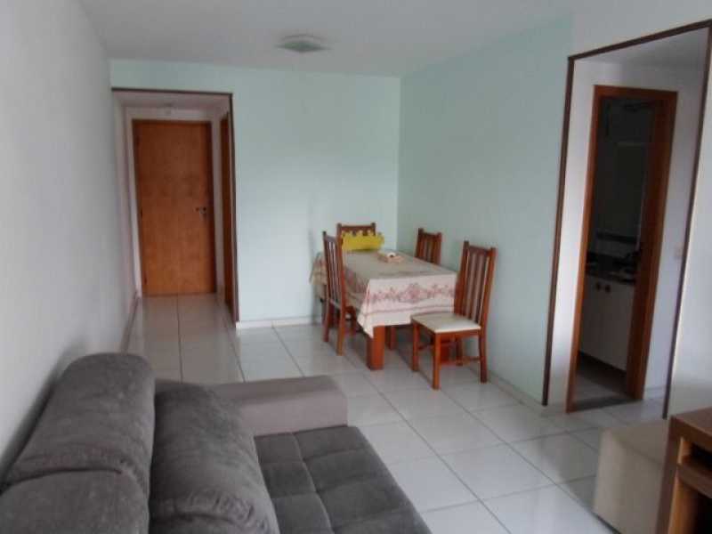 Apartamento à venda com 2 quartos, 68m² - Foto 7