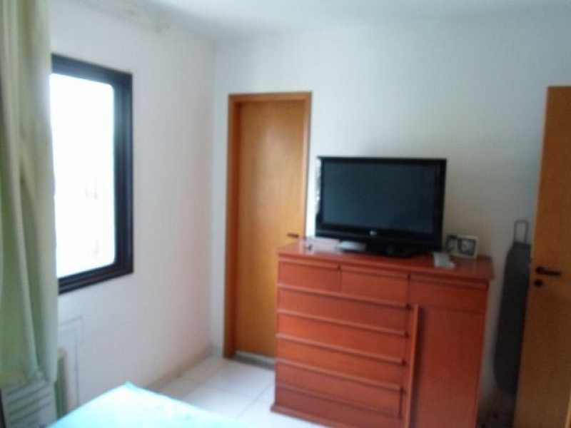 Apartamento à venda com 2 quartos, 68m² - Foto 11