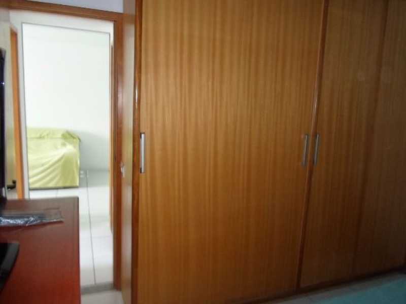 Apartamento à venda com 2 quartos, 68m² - Foto 16