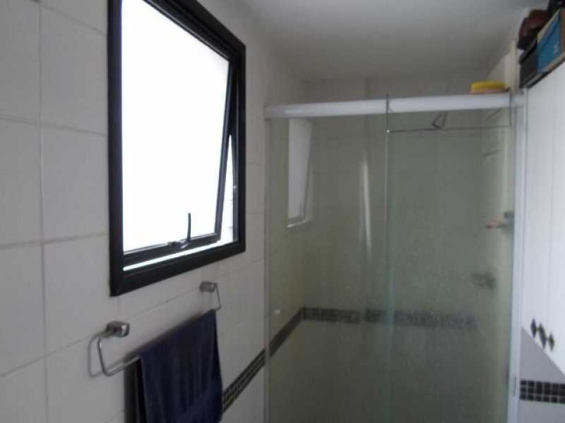 Apartamento à venda com 2 quartos, 68m² - Foto 20