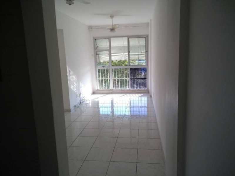 Apartamento à venda com 2 quartos, 51m² - Foto 2