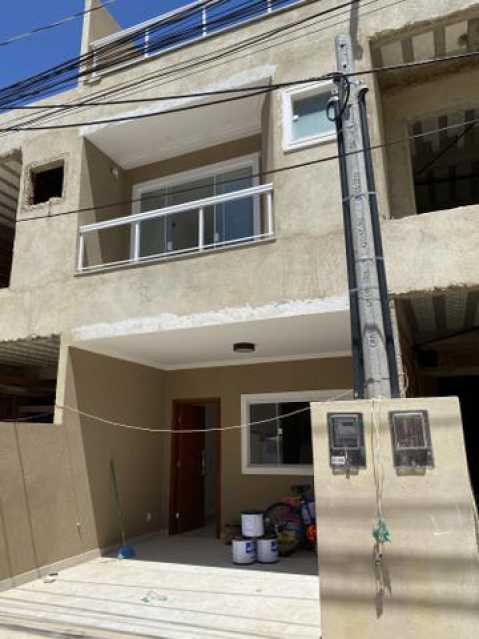 Casa de Condomínio à venda com 3 quartos, 180m² - Foto 2