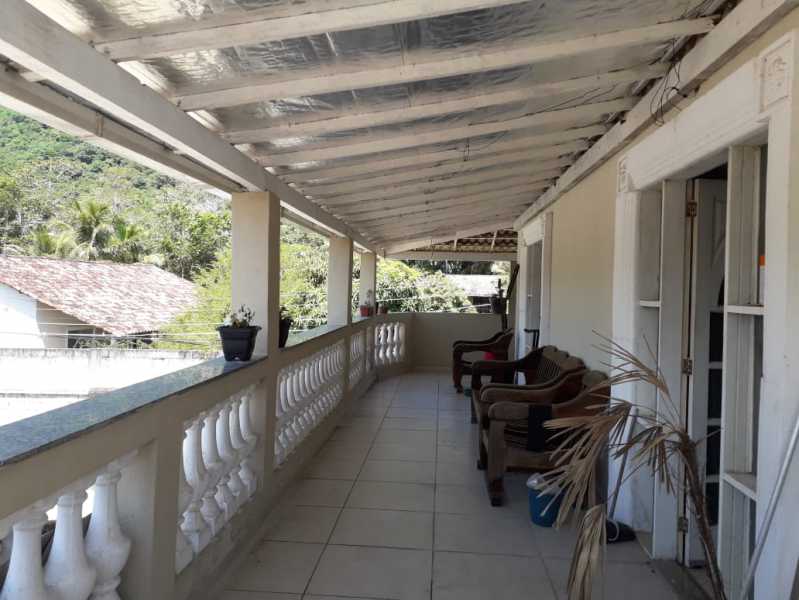 Casa de Condomínio à venda com 4 quartos, 190m² - Foto 2