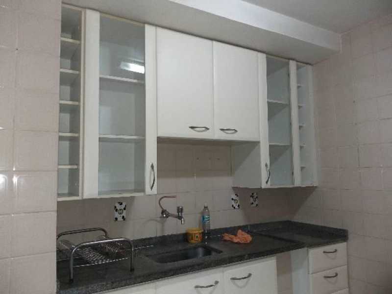 Apartamento à venda com 2 quartos, 82m² - Foto 13