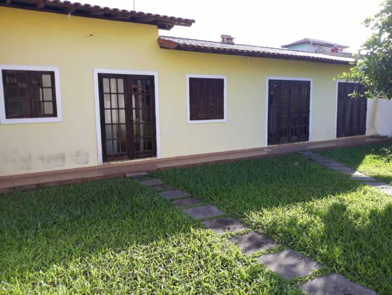 Casa à venda com 4 quartos, 90m² - Foto 6