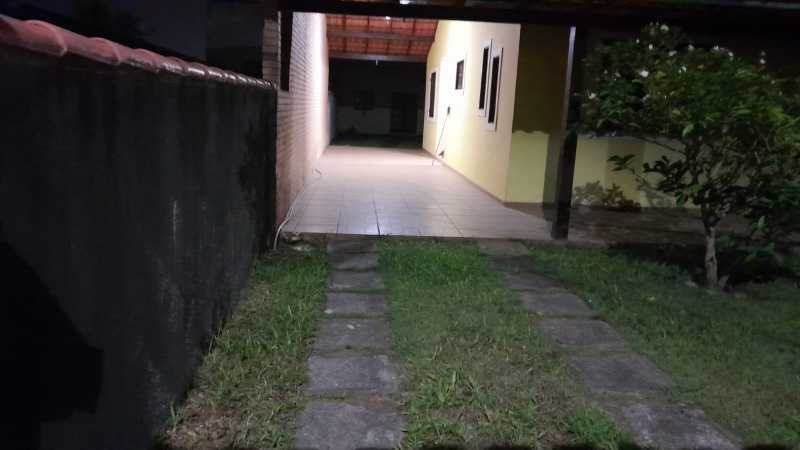 Casa à venda com 4 quartos, 90m² - Foto 21