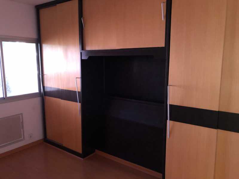 Apartamento à venda com 2 quartos, 65m² - Foto 6