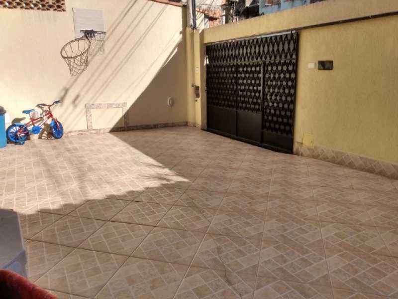 Casa à venda com 3 quartos, 150m² - Foto 2