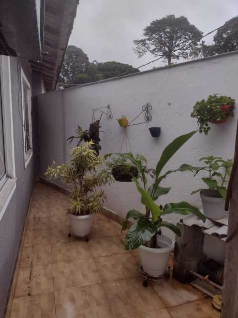 Casa de Condomínio à venda com 3 quartos, 200m² - Foto 4