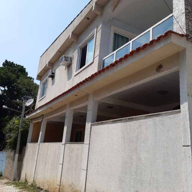 Casa de Condomínio à venda com 4 quartos, 220m² - Foto 1