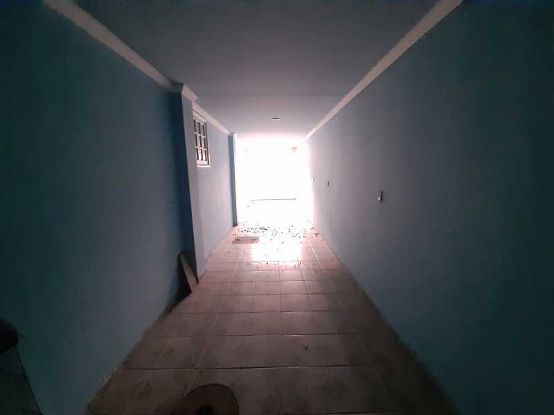 Casa de Condomínio à venda com 4 quartos, 330m² - Foto 3