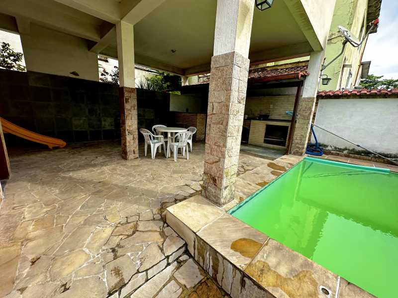 Casa de Vila à venda com 3 quartos, 200m² - Foto 5