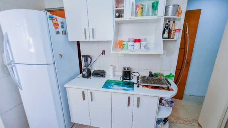 Apartamento à venda com 3 quartos, 121m² - Foto 9