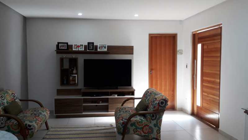 Casa de Vila à venda com 2 quartos, 60m² - Foto 3