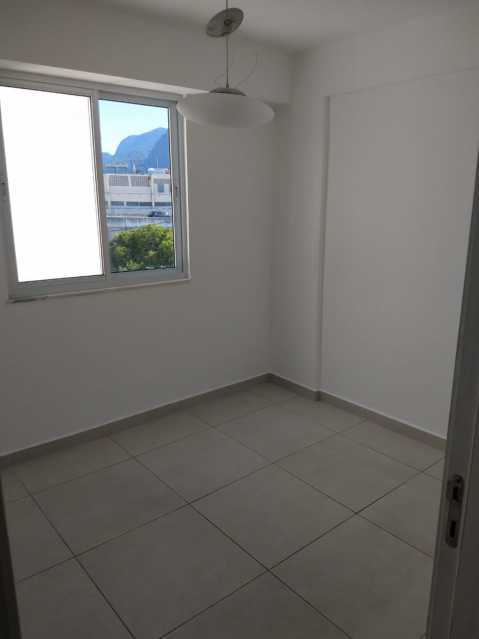 Apartamento à venda com 2 quartos, 60m² - Foto 3