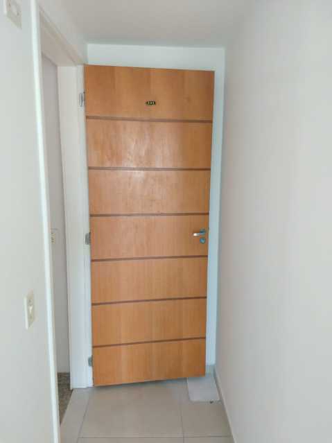 Apartamento à venda com 2 quartos, 58m² - Foto 4