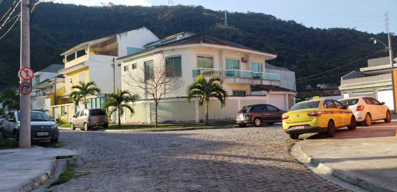 Casa de Condomínio à venda com 2 quartos, 140m² - Foto 1