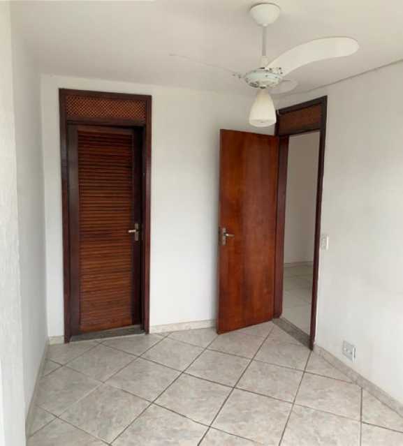 Apartamento à venda com 2 quartos, 60m² - Foto 13