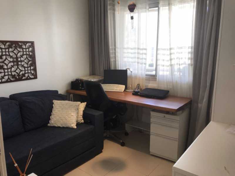 Apartamento à venda com 3 quartos, 78m² - Foto 4