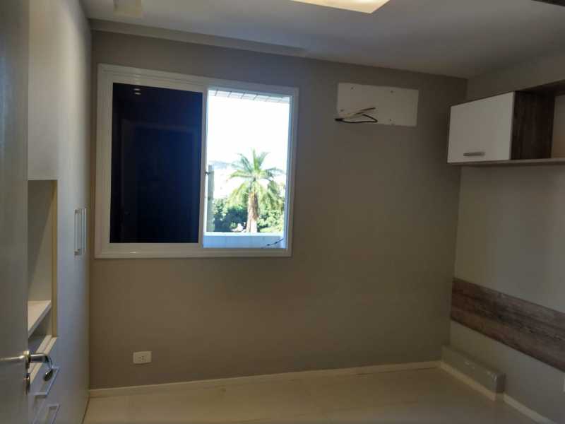 Apartamento à venda com 2 quartos, 95m² - Foto 7