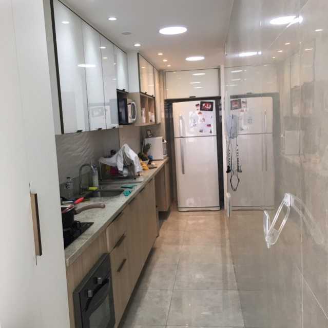 Apartamento à venda com 3 quartos, 85m² - Foto 9