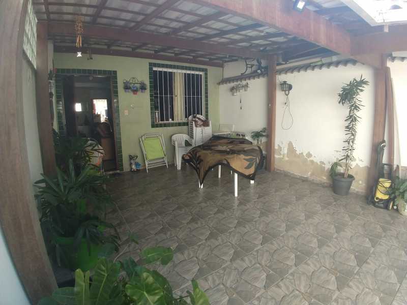 Casa à venda com 3 quartos, 117m² - Foto 17