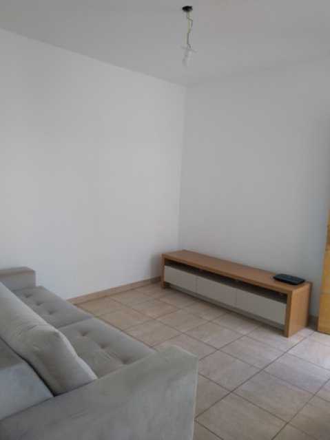 Apartamento à venda com 2 quartos, 60m² - Foto 2