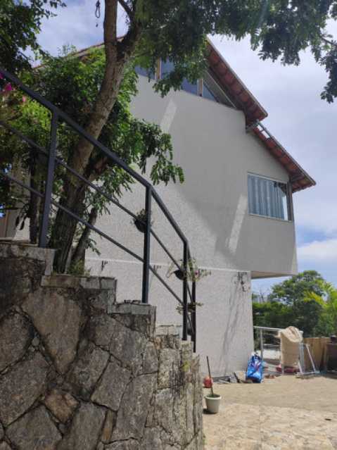 Casa de Condomínio à venda com 3 quartos, 200m² - Foto 2