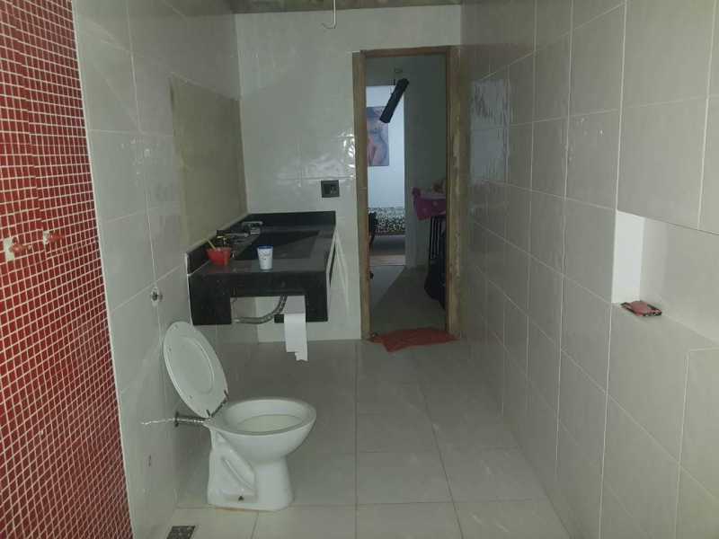 Casa de Condomínio à venda com 4 quartos, 273m² - Foto 11