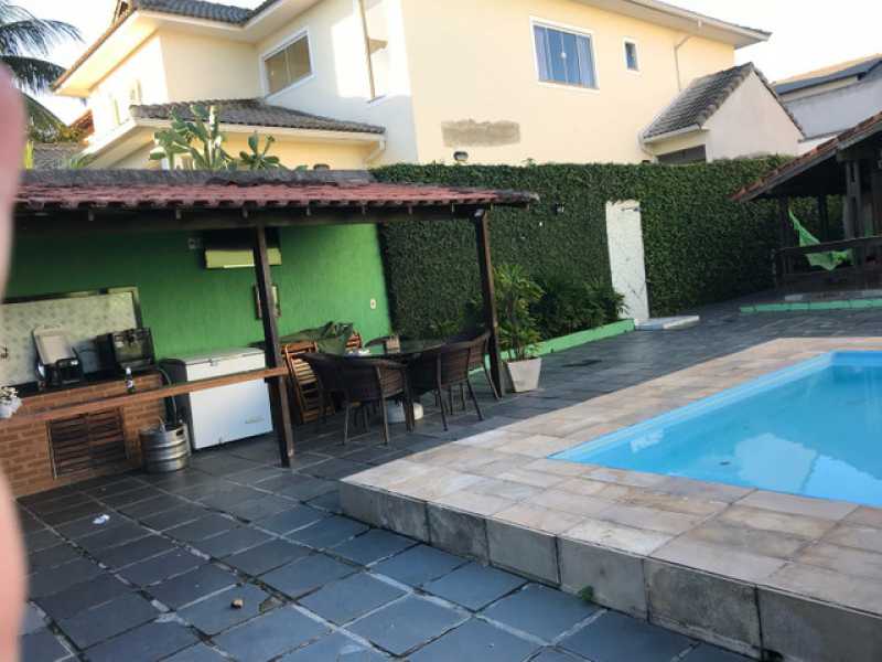 Casa de Condomínio à venda com 3 quartos, 380m² - Foto 2