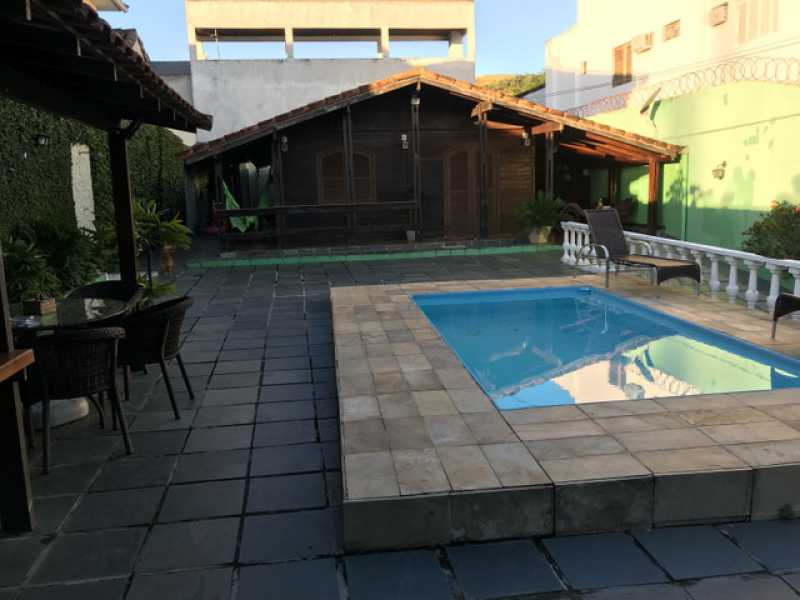 Casa de Condomínio à venda com 3 quartos, 380m² - Foto 3