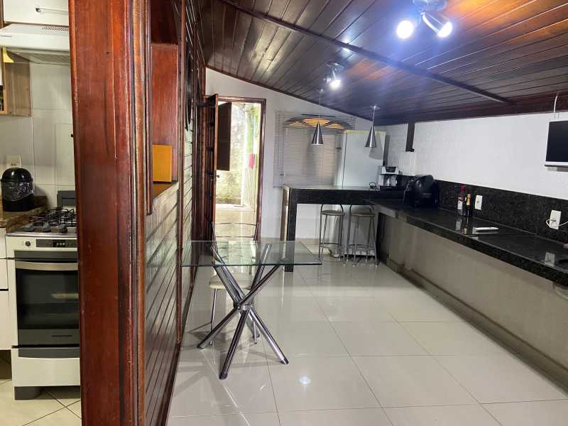 Casa de Condomínio à venda com 3 quartos, 380m² - Foto 7