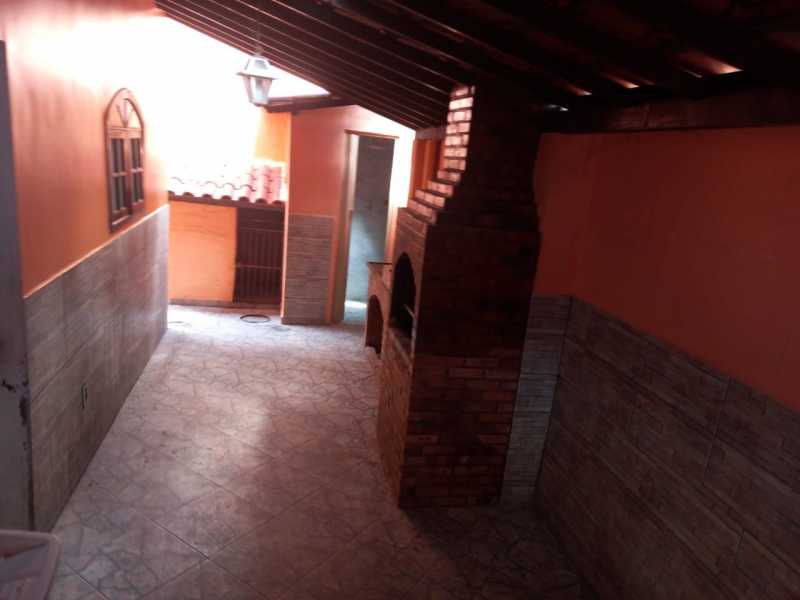 Casa à venda com 3 quartos, 200m² - Foto 5