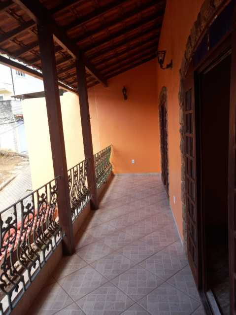 Casa à venda com 3 quartos, 200m² - Foto 22