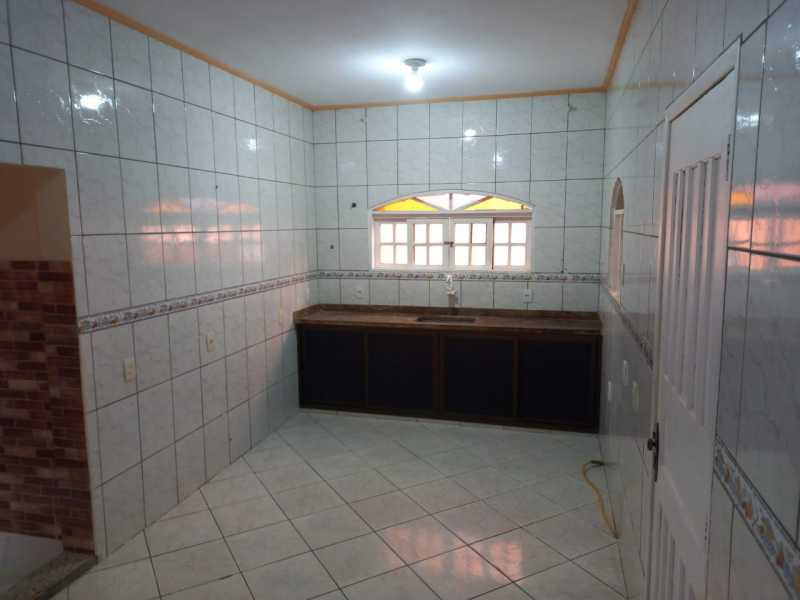 Casa à venda com 3 quartos, 200m² - Foto 25