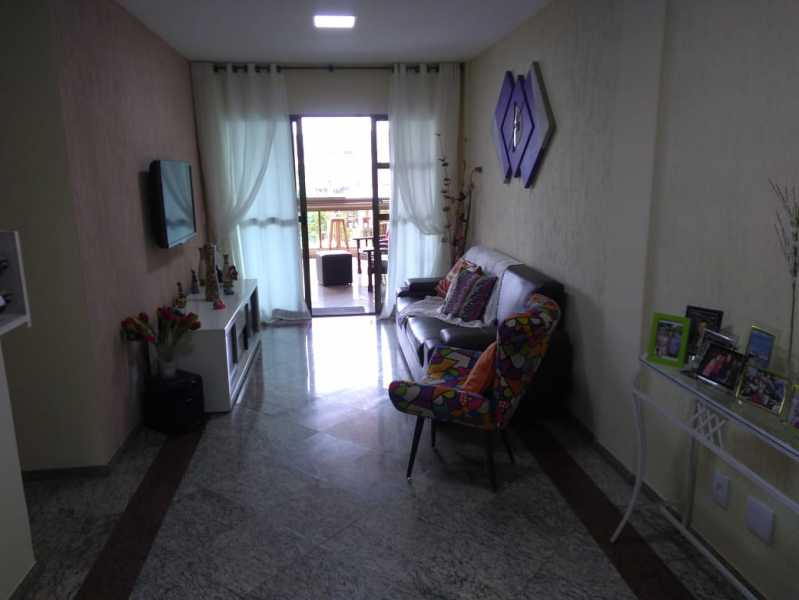 Apartamento à venda com 4 quartos, 104m² - Foto 9