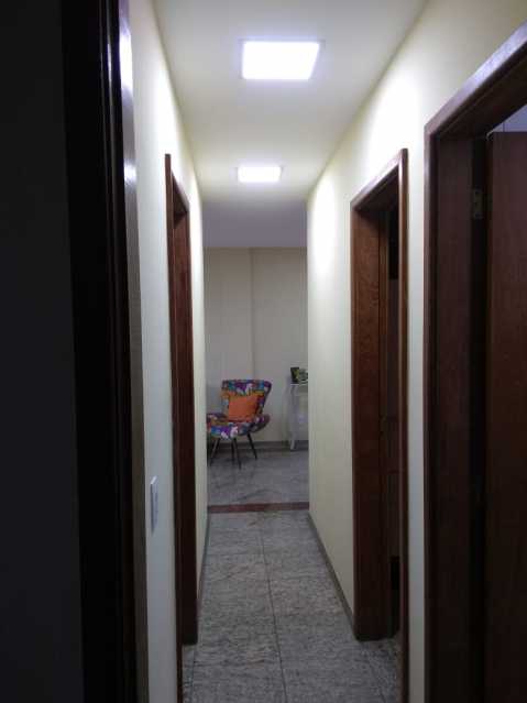 Apartamento à venda com 4 quartos, 104m² - Foto 17