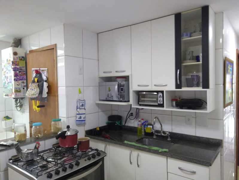 Apartamento à venda com 4 quartos, 104m² - Foto 19