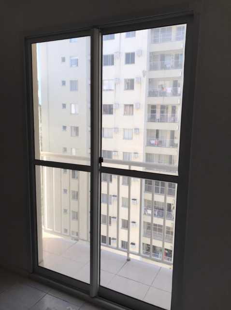 Apartamento à venda com 3 quartos, 50m² - Foto 10